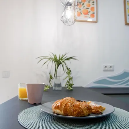 Urban Apartment *